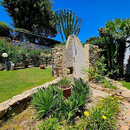 Villa Lucia *